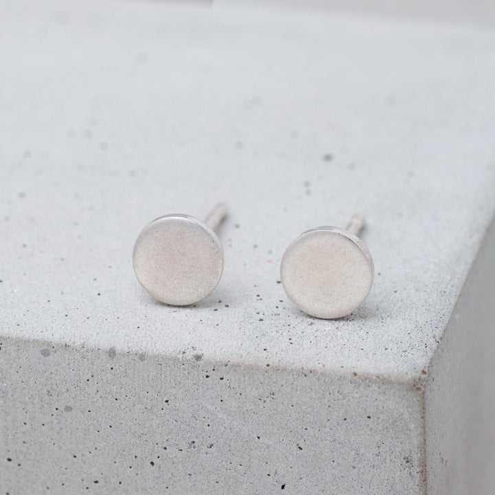 Frosted sterling silver circle stud earrings